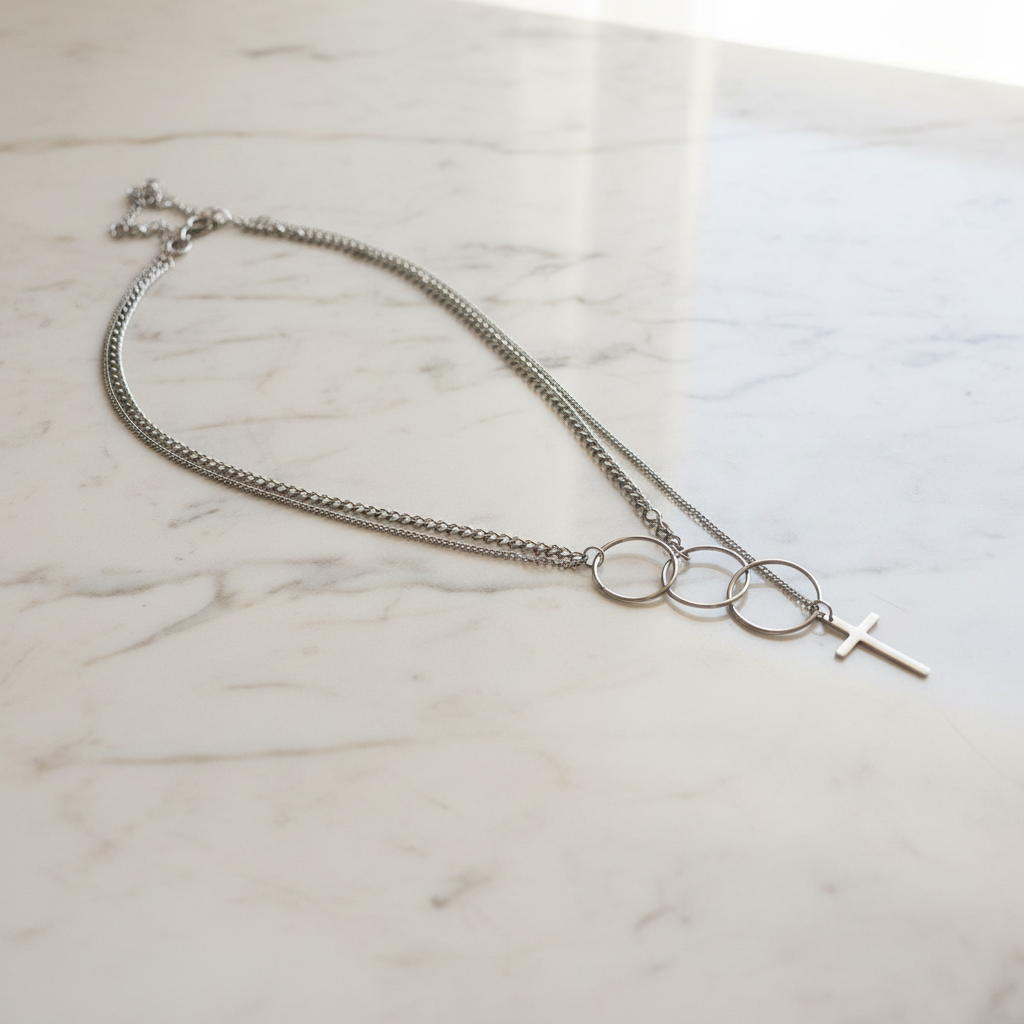 Collar en fondo elegante