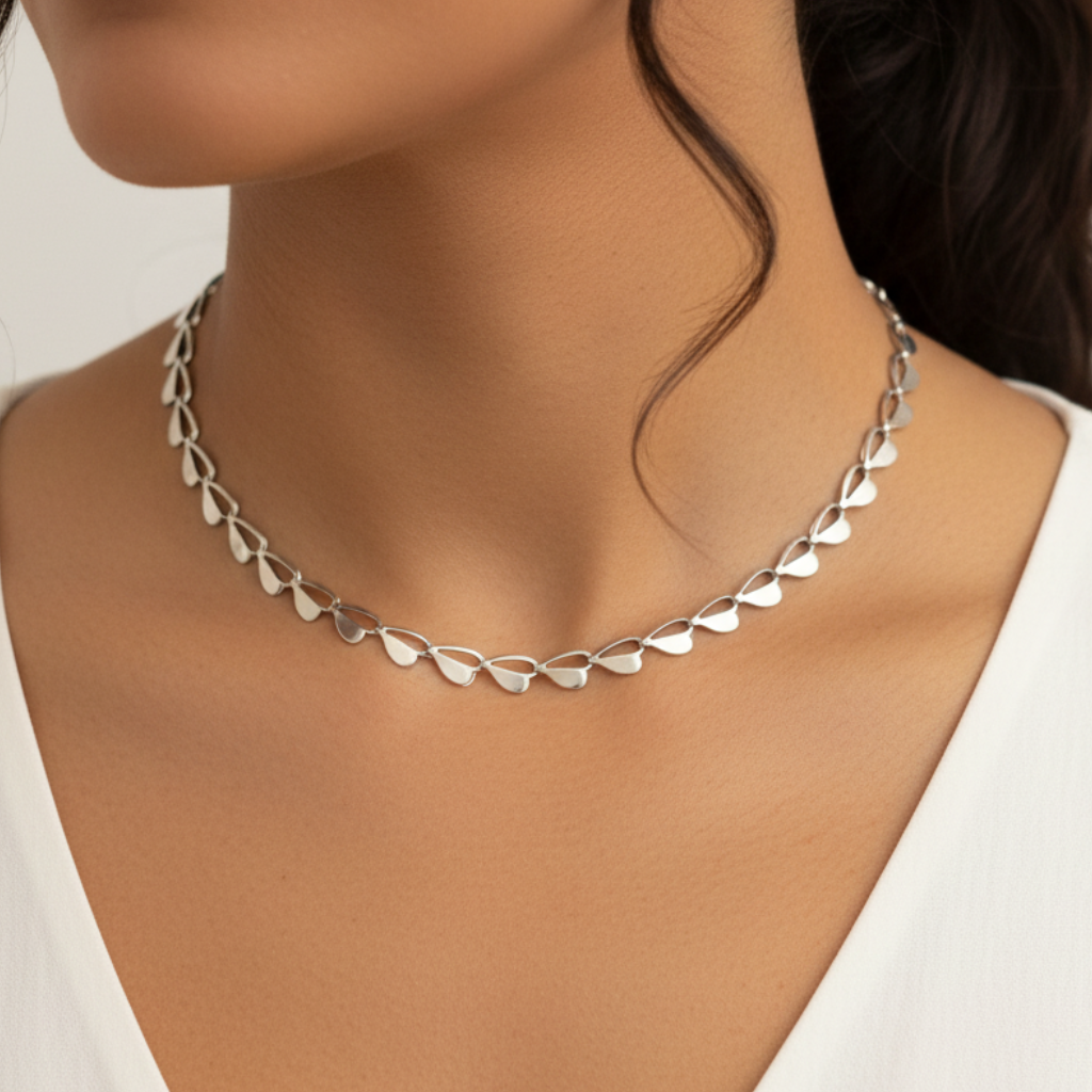 Heart Link Choker - Silver - Latina