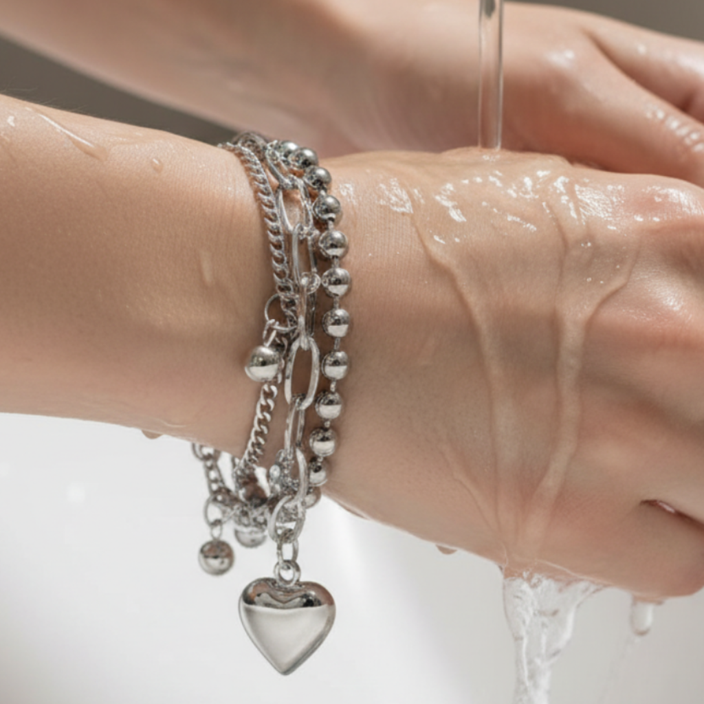 Silver Heart Bracelet – Lifestyle Washing Hands